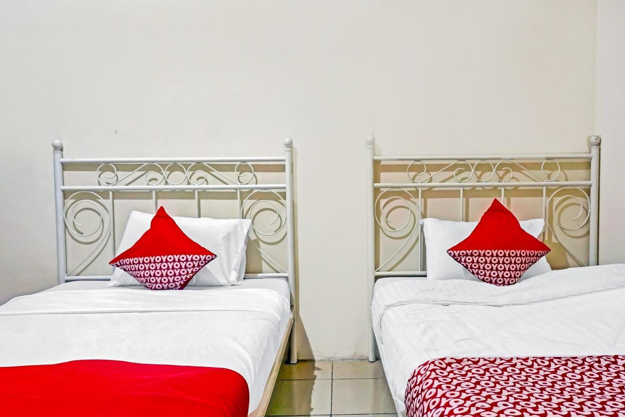Hotel Oyo 90689 Lily House