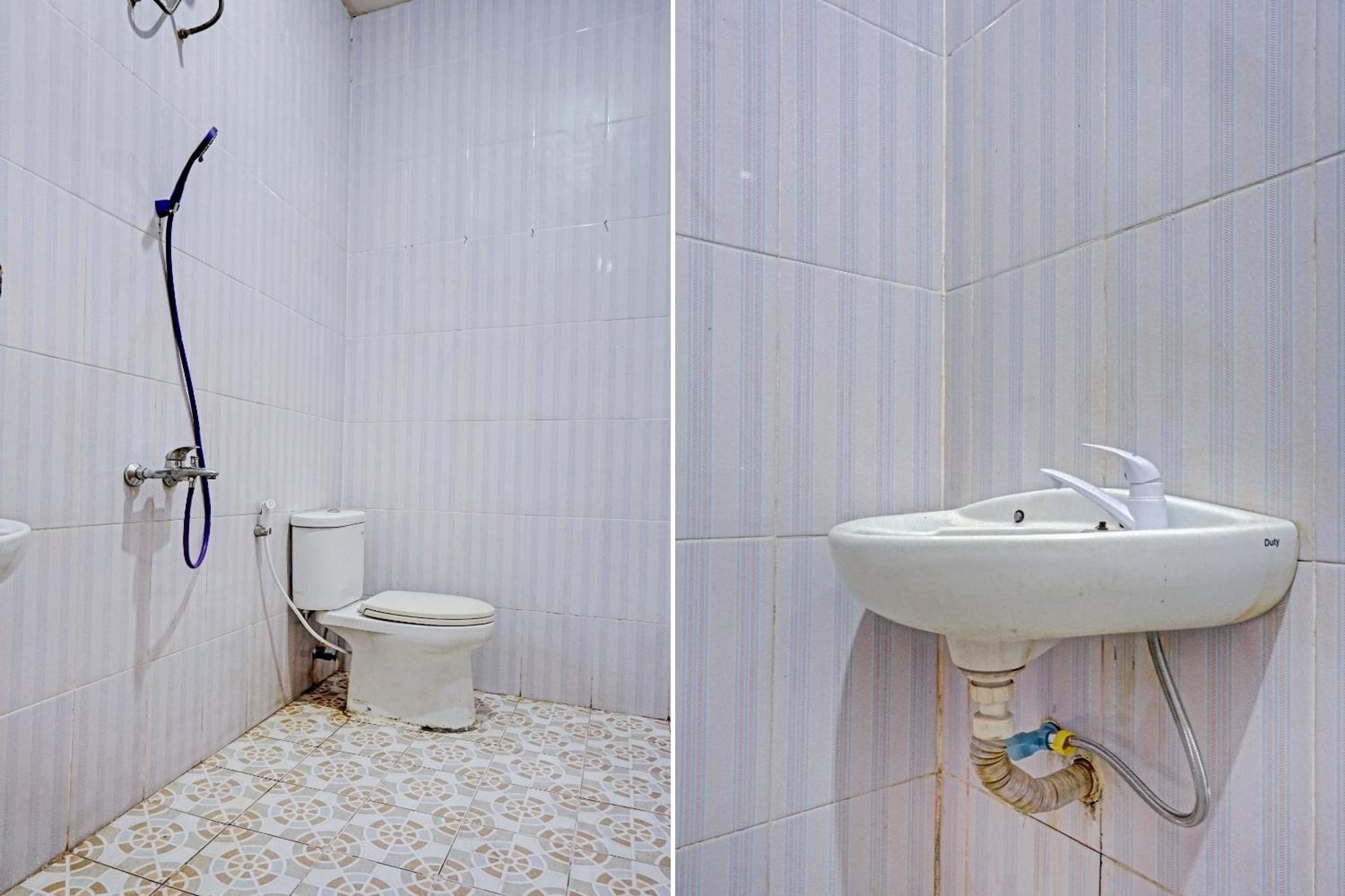 Hotel Oyo 90689 Lily House Tangerang